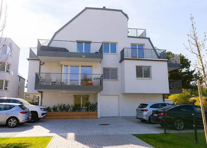Luxurious Apartment With Big Balcony Near City Center